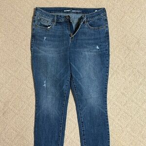 Old Navy Mid-Rise Curvy Profile Jeans size 12 Short